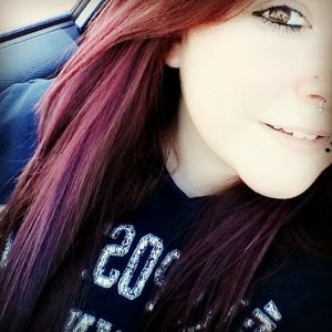 Meet your Posher, Adrienne