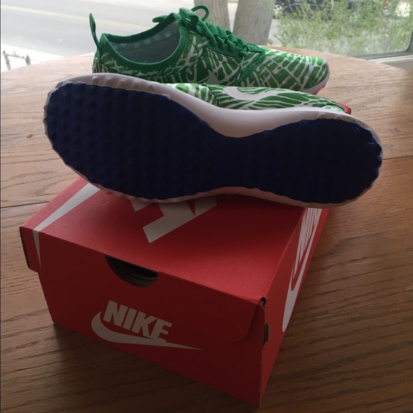 NIB NIKE Juvenate Print Spring Leaf Various sizes - Picture 3 of 4