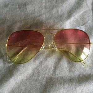 Neat sunglasses