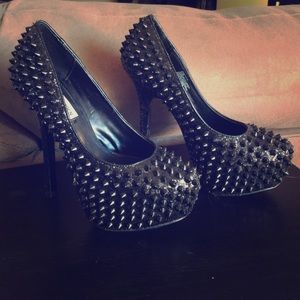 Steve Madden "Babylyn-G" Pumps
