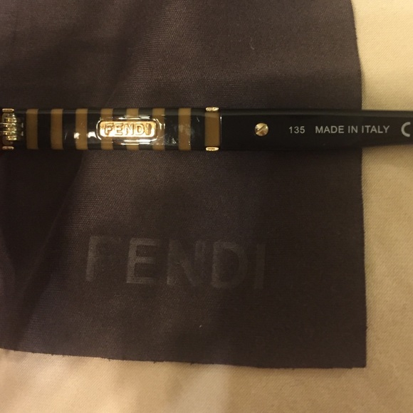 FENDI sunglasses - Picture 3 of 4