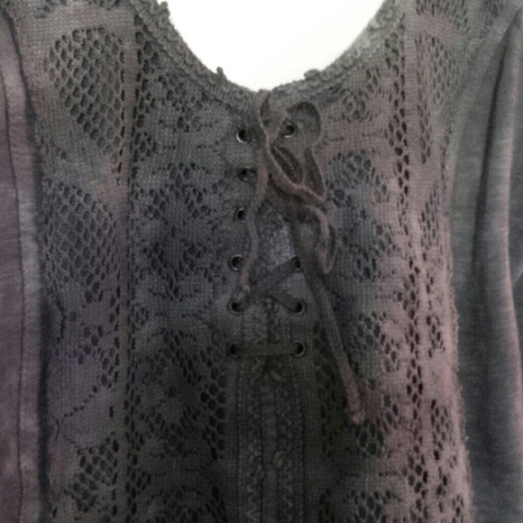 Top - Picture 2 of 4