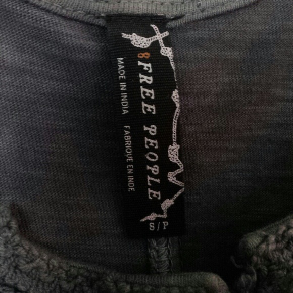 Top - Picture 4 of 4