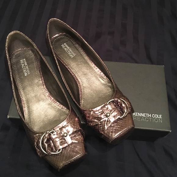 Kenneth Cole Flats