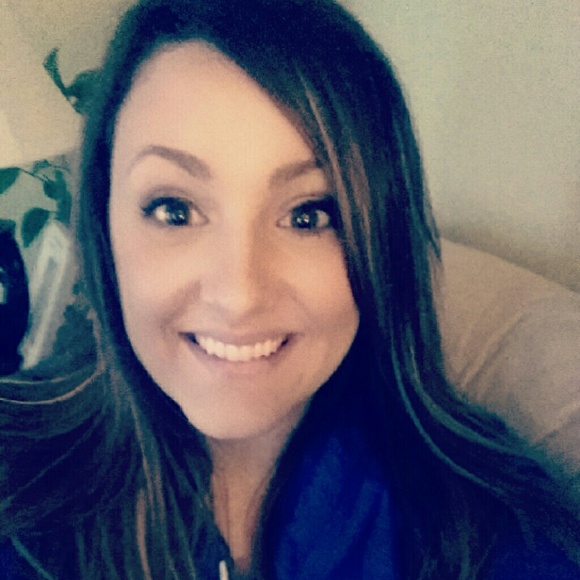 Meet your Posher, Sarah - Picture 1 of 1