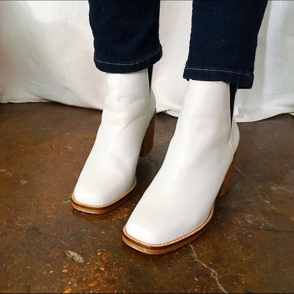 Shellys Shoes - Shelley's White Ankle Boots Shellys Shoes - Shelley's White Ankle Boots