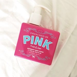 PINK Body lotion