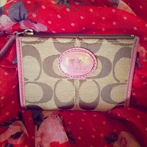 NWOT Coach card holder/coin purse