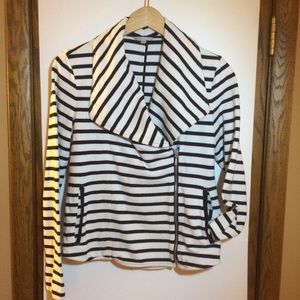 Great Navy/white sweater