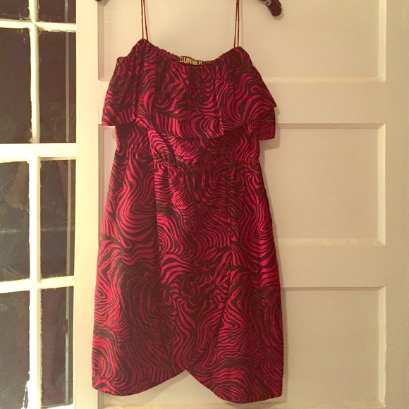 Black and Red Sunner Dress - Picture 1 of 3