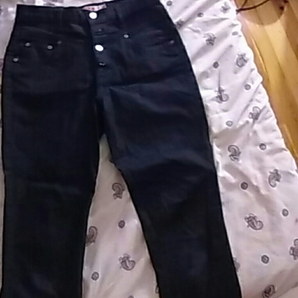 black highwaisted skinny jeans from hot topic