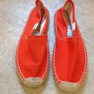 Soludos bright orange espadrilles size 5