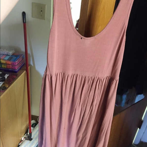 Dusty rose dress from H&M - Picture 2 of 3