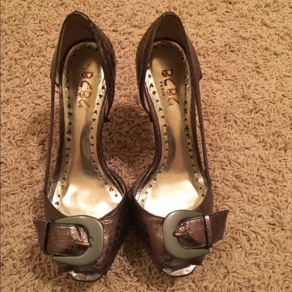 BCBG platform heels - Picture 2 of 4