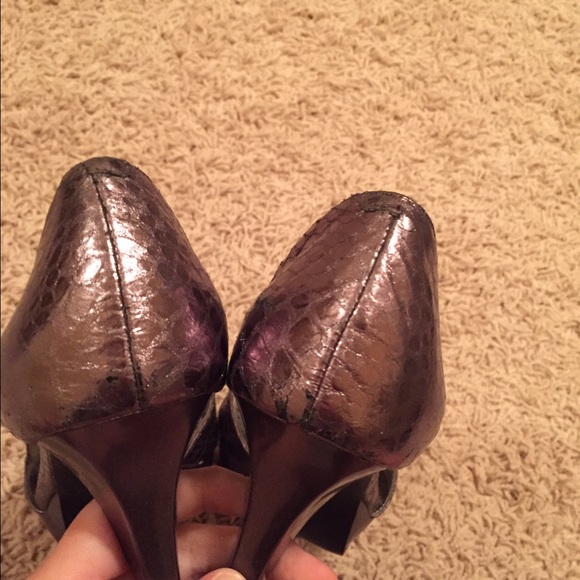 BCBG platform heels - Picture 4 of 4