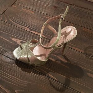 New! Silver Tstrap platform high heel sandal.