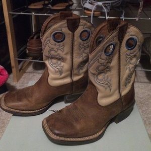 Boys ariat boots
