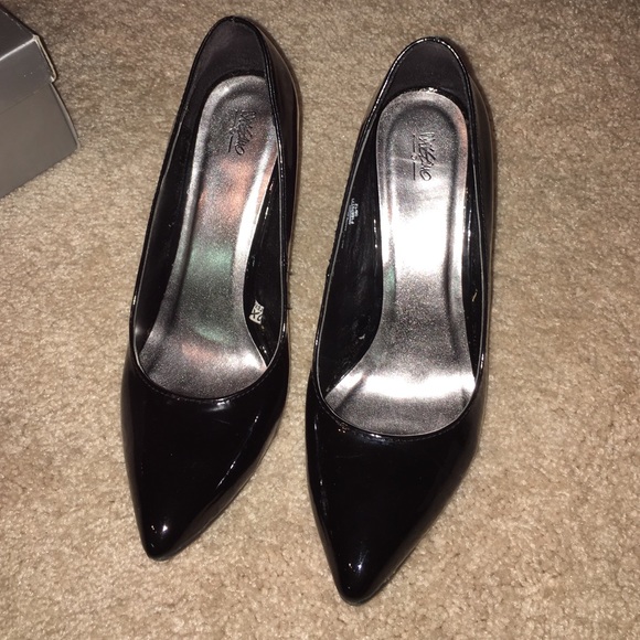 Target Shoes - Target Patent faux leather heels pumps