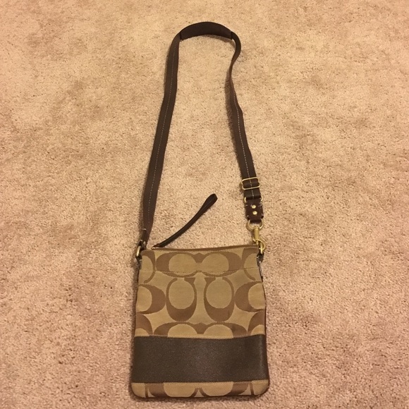 Coach Crossbody Bag - Picture 2 of 3