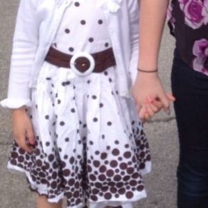Gorgeous brown and white dress. Youth kids girls