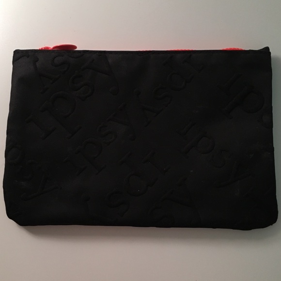 🆕 Ipsy makeup bag 💄~BUNDLE ME~