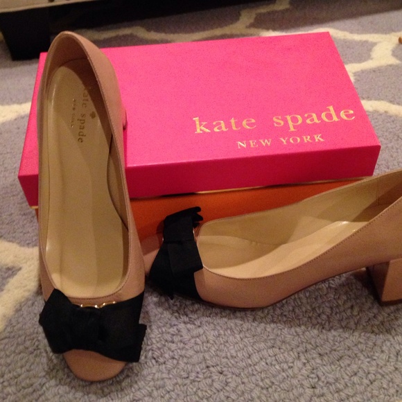 kate spade Shoes - Kate Spade Dale pumps