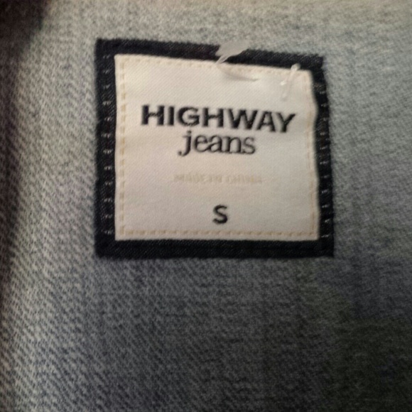 Jacket - Picture 3 of 4