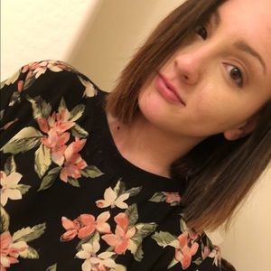 Meet your Posher, Desiree