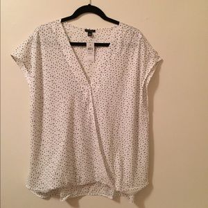 Ann Taylor blouse- NWT 75% off!