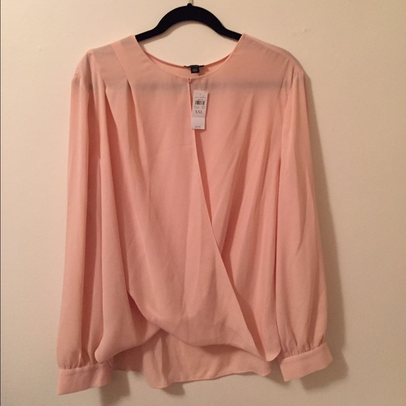 Ann Taylor blouse- NWT 75% off!