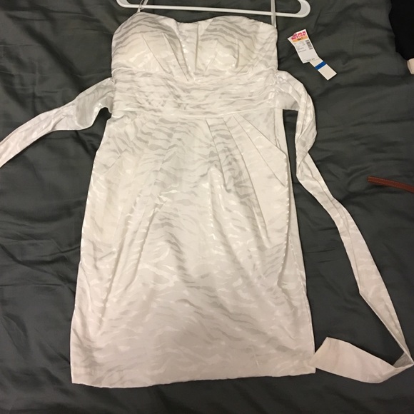 White strapless dress