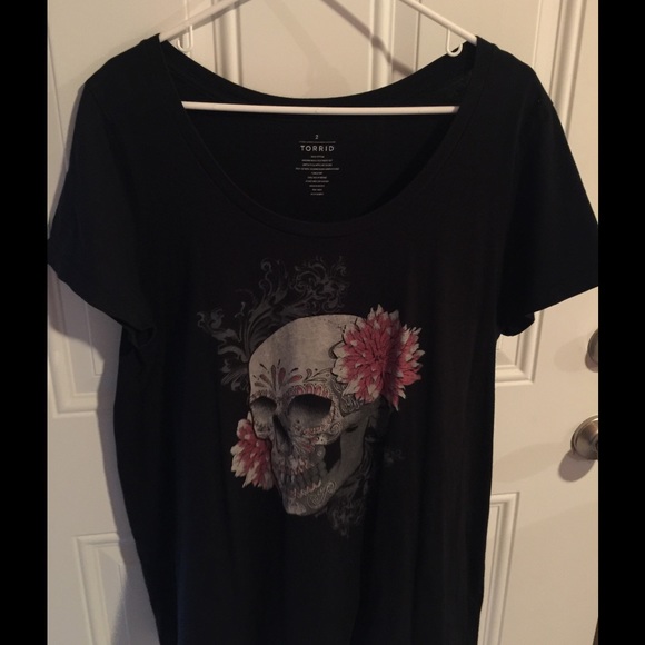 TORRID SZ 2 NEW