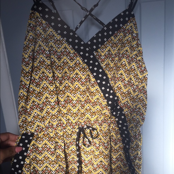 Romper - Picture 2 of 4