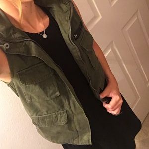 Zip up casual vest