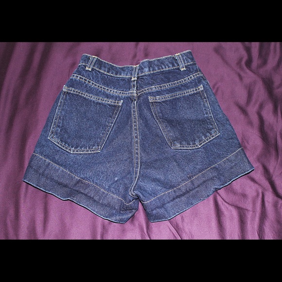 Retro fit Jean Shorts