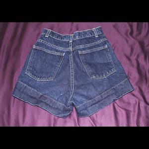 Retro fit Jean Shorts