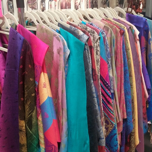 Meet your Posher, Inbal - Picture 2 of 6