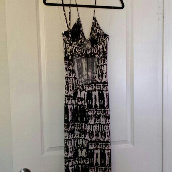 Dress - Picture 3 of 3