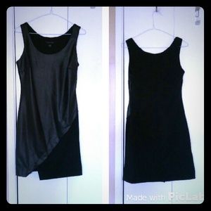 Black sleeveless dress