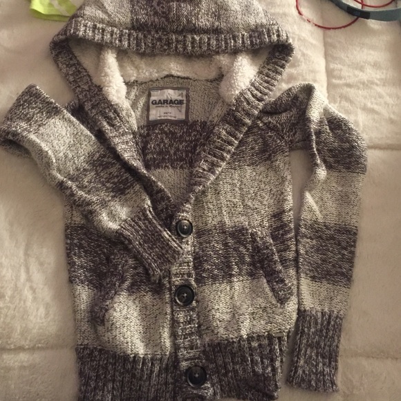 Super cute and comfy button up sweater(: