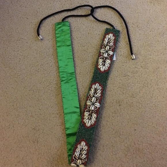 Patterned shell belt