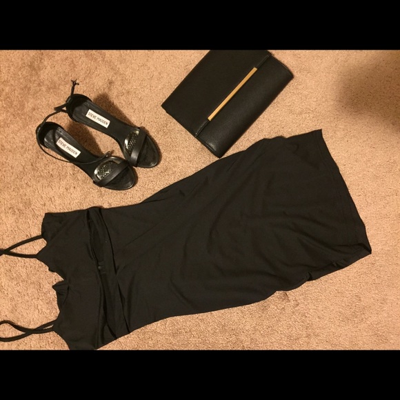 ❌SOLD❌Body on black dress