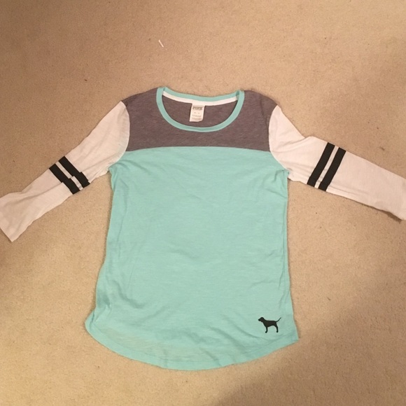 Mid sleeve athletic shirt