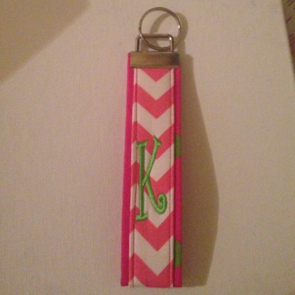 Monogramm chevron key chain - Picture 1 of 2