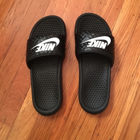Nike slides