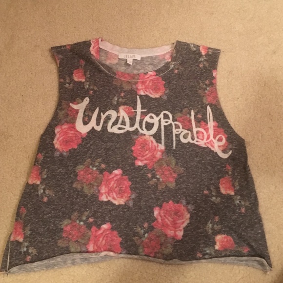 Delias crop top