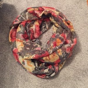 Infinity scarf