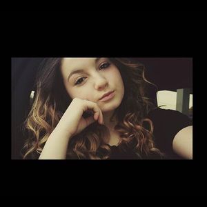 Meet your Posher, Nikki