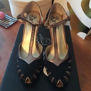 Seychelles, Black & Gold Caged High Heels