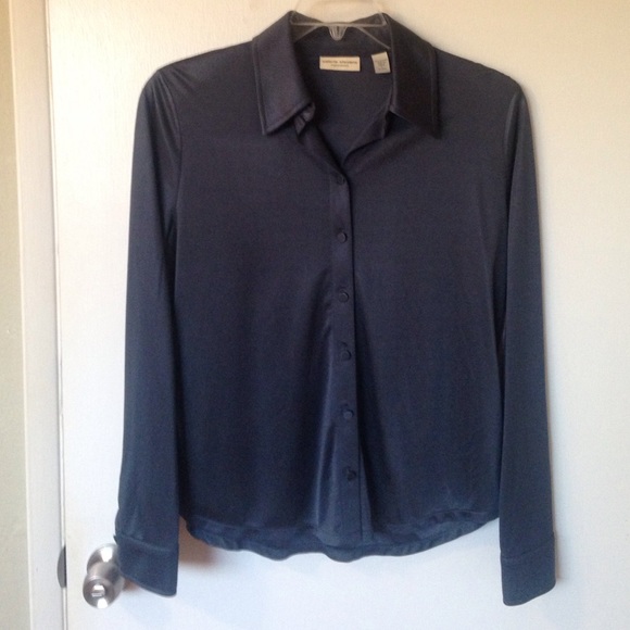 Valerie Stevens Long Sleeves Blouse